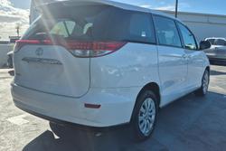 2017 Toyota
Tarago GLi