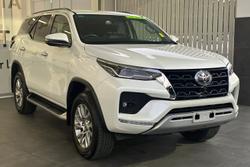 2024 Toyota
Fortuner Crusade