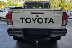 2018 Toyota
                Hilux SR