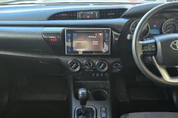 2018 Toyota
                Hilux SR