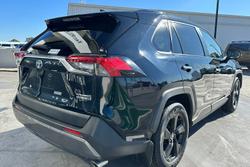 2021 Toyota
                RAV4 Cruiser