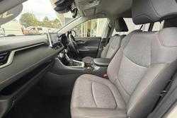 2020 Toyota
                RAV4 GXL