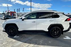 2022 Toyota
RAV4 Cruiser