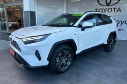 2022 Toyota
                RAV4 GXL