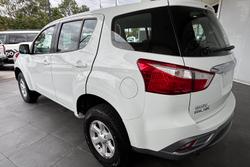 2020 Isuzu
MU-X LS-M