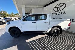 2020 Toyota
Hilux SR