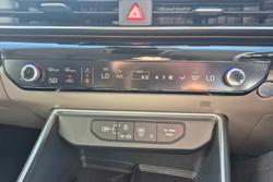 2024 Kia
                Carnival GT-Line HEV