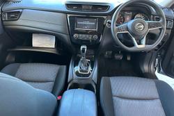 2020 Nissan
X-TRAIL ST