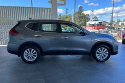 2020 Nissan
X-TRAIL ST