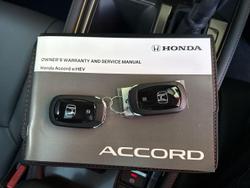 2025 Honda
Accord e:HEV RS