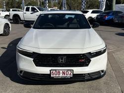 2025 Honda
Accord e:HEV RS