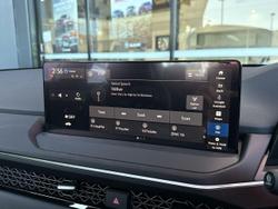 2025 Honda
Accord e:HEV RS