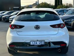 2024 Mazda
3 G20 Evolve