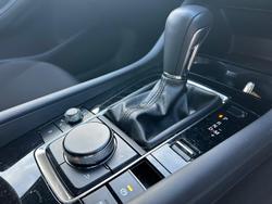 2024 Mazda
3 G20 Evolve