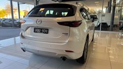 2025 Mazda
CX-5 G35 Akera