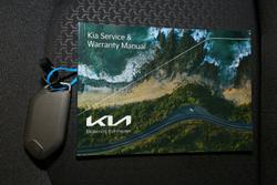 2024 Kia
Carnival S
