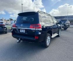 2018 Toyota Landcruiser