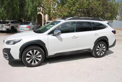 2025 Subaru Outback AWD Touring XT