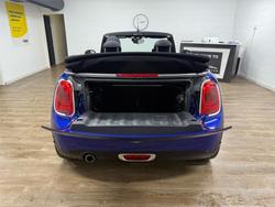 2018 MINI
Convertible Cooper