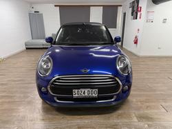 2018 MINI
Convertible Cooper
