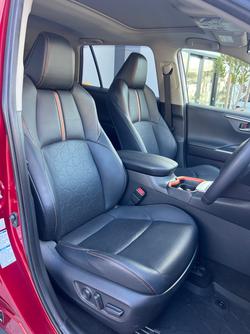 2019 Toyota
RAV4 Edge