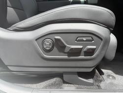 2025 Hyundai
Santa Fe Hybrid Calligraphy