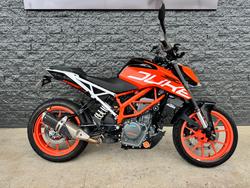 KTM 390 Duke