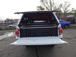 2009 Mitsubishi Triton GLX MN MY10 4X4 Dual Range White