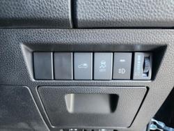 2025 Isuzu
D-MAX BLADE