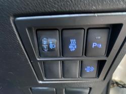 2024 Toyota
Hilux SR