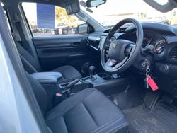 2024 Toyota
Hilux SR