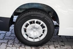 2019 Toyota
Hiace Commuter