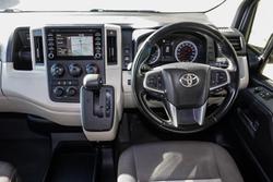 2019 Toyota
Hiace Commuter