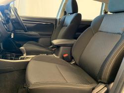 2019 MITSUBISHI
OUTLANDER ES ADAS 5 SEAT 2WD
