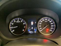 2019 MITSUBISHI
OUTLANDER ES ADAS 5 SEAT 2WD