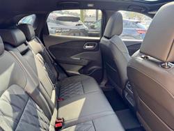 2025 Nissan QASHQAI Ti-L J12 MY25 Ceramic Grey with Onyx Black Roof