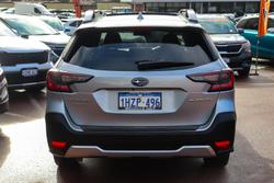 2022 Subaru
Outback AWD Touring