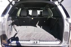 2024 Land Rover Discovery D300 Dynamic SE Series 5 MY24 4X4 Fuji White