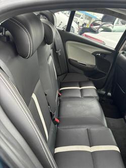 2014 Holden
Calais V