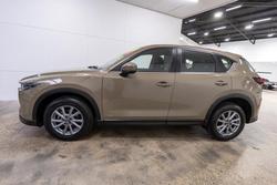 2022 Mazda
CX-5 G20 Maxx