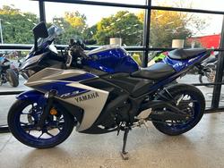 2015 Yamaha YZF-R3 BLUE