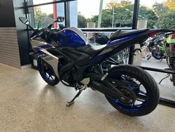 2015 Yamaha YZF-R3 BLUE