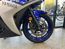 2015 Yamaha YZF-R3 BLUE