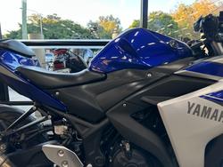 2015 Yamaha YZF-R3 BLUE