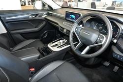 2024 GWM
                Haval Jolion Lux