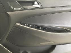 2016 Hyundai
Tucson Active X