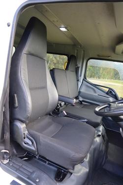 2017 Fuso
Canter Fe 815 Crew Cab Amt Auto