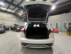 2018 Jaguar E-PACE D240 R-Dynamic HSE X540 MY18 AWD Fuji White