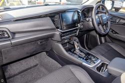 2025 Isuzu
MU-X LS-U