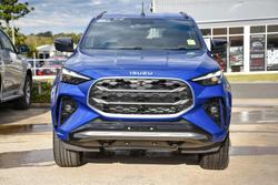 2025 Isuzu
MU-X LS-T